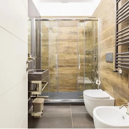 Azzurra Vaticano * Rome