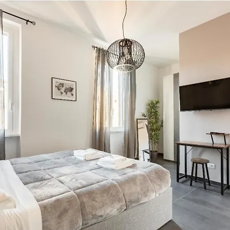 Azzurra Vaticano Rome